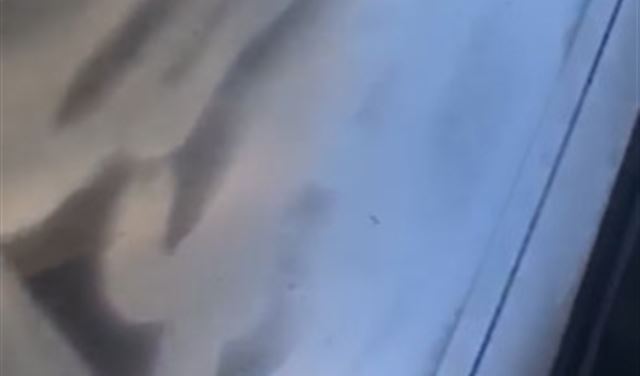 بالصور.. الاعتداء على سيارة مختار الميناء