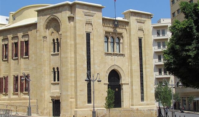 مهل قانون "الستين" تضغط بقوة على المسؤولين
