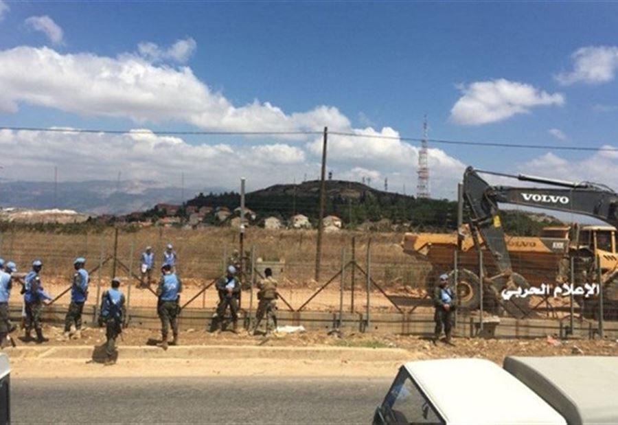  انسحاب الجرافات الاسرائيلية وبقاء الجنود مقابل ميس الجبل