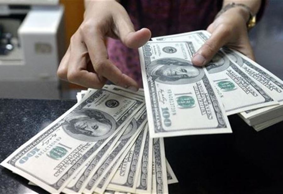 ضبط شخص في عين الحلوة معه دولارات مزورة