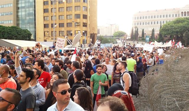 منع مجموعة من الحراك المدني من حضور مؤتمر وزير المال 