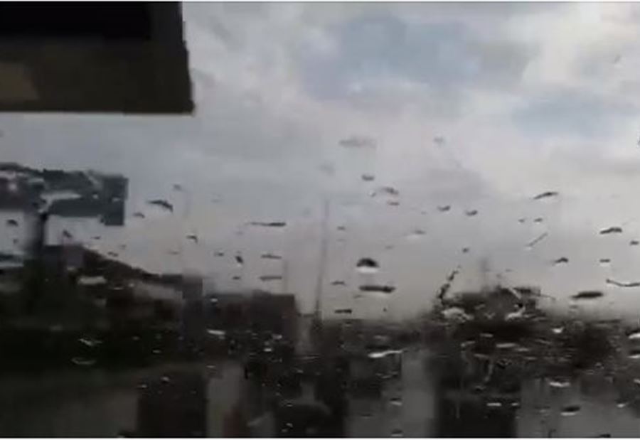 بالفيديو: في عز تموز... أمطار في بعلبك