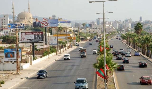 جريحان اثر سقوطهما عن سلة رافعة في صيدا جريحان اثر سقوطهما عن سلة رافعة في صيدا