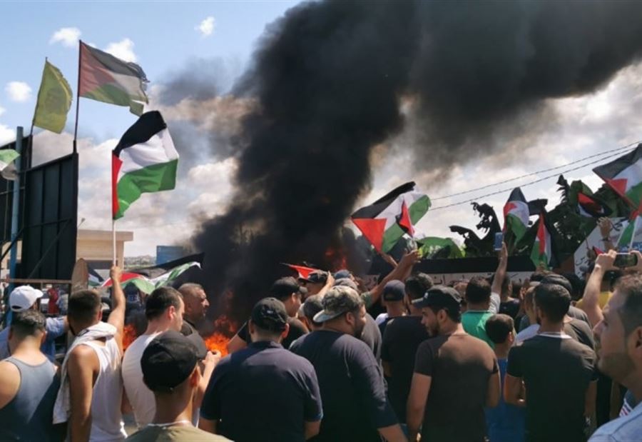 إجراء من وزارة العمل بشأن إجازات العمال الأجانب