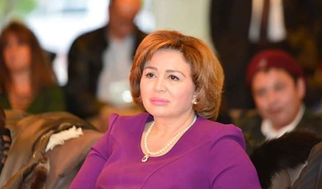 إلهام شاهين مهددة بالإفلاس