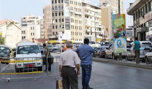  اقفال مستودع لحوم مبردة في الشياح