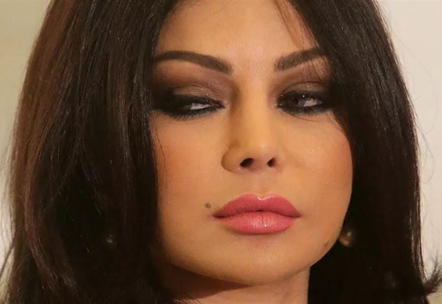 هيفاء وهبى تتهم مدير أعمالها السابق بسرقتها! 