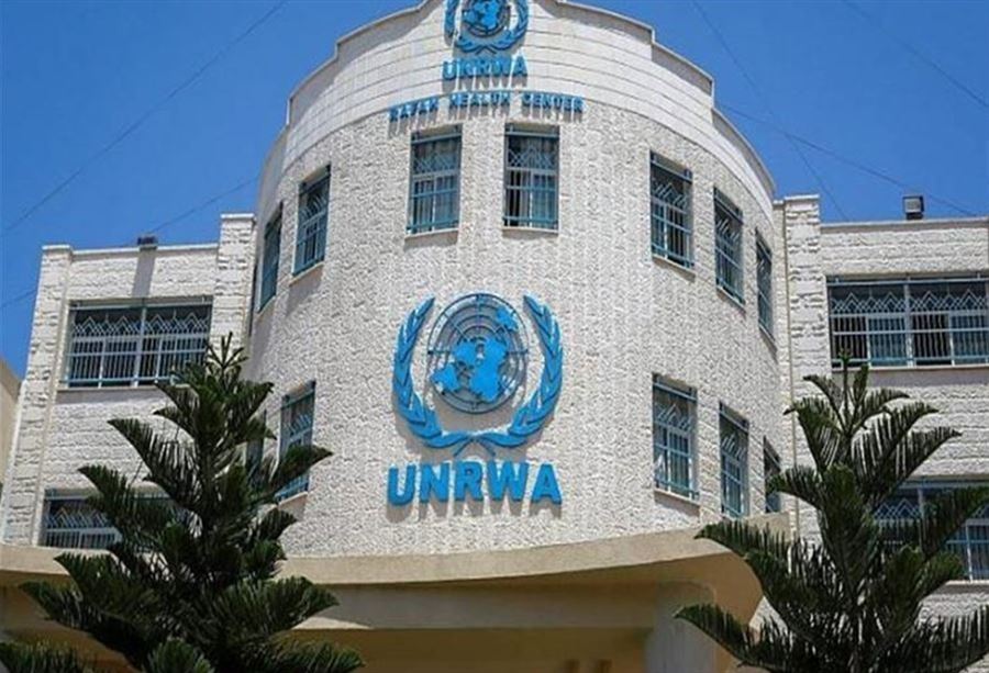 "مُجمّعاً مدرسياً آخراً قد تم الاستيلاء عليه"... دعوةٌ من الأونروا!