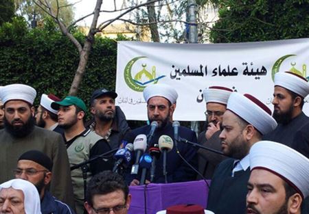 "هيئة علماء المسلمين" تطالب بـ"عاصفة حزم" ! 