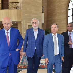 النواب السنة زاروا دمشق ويتجهون للتصعيد!