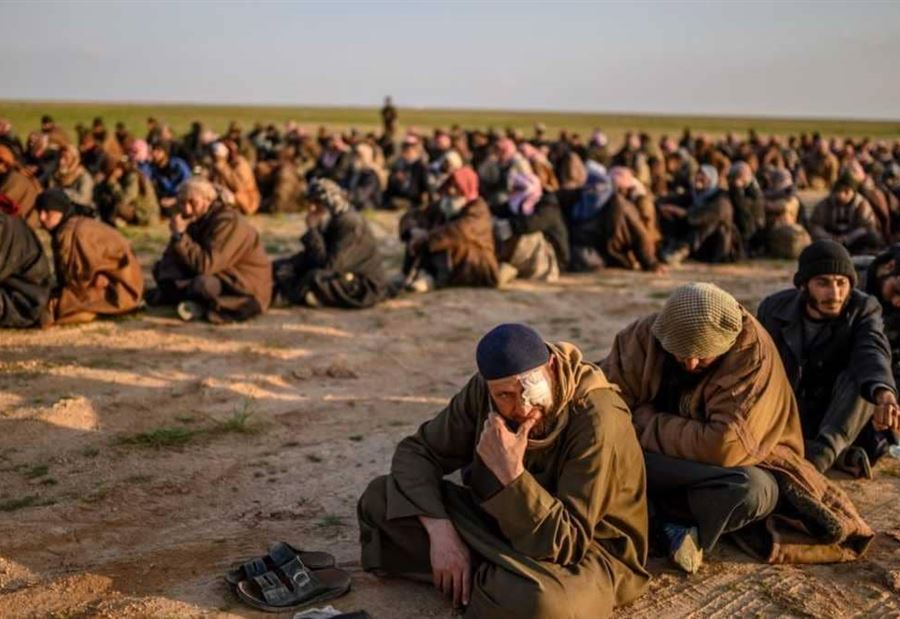 عملية عسكرية بانتظار مغادرة المدنيين آخر معاقل داعش