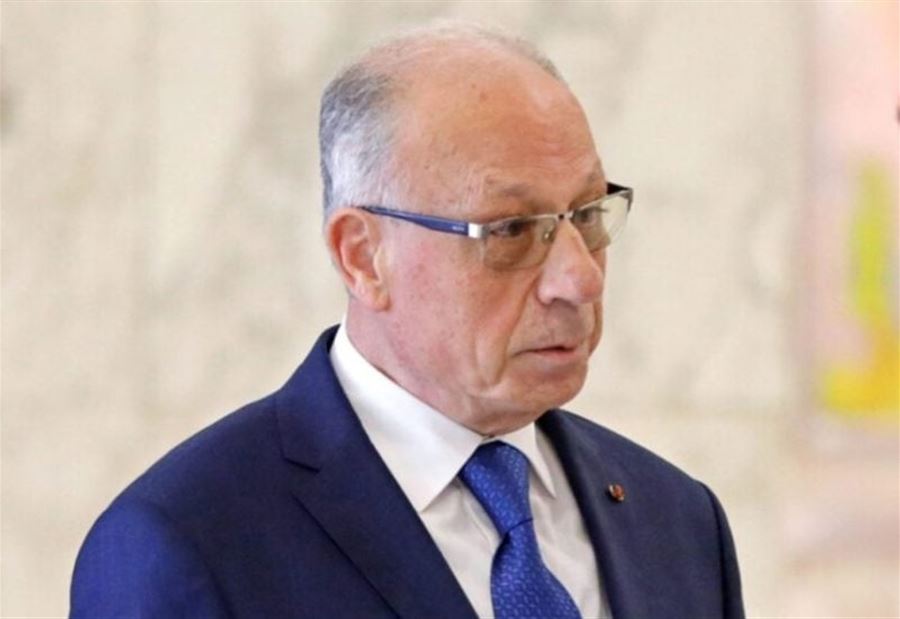 "لا أحد يمكنه المزايدة علينا"... وزير الدفاع يتحدث عن خطة انتشار الجيش