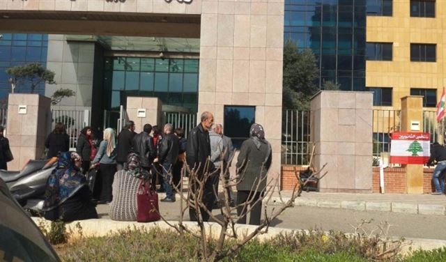 حراك المتعاقدين الثانويين انتقد تجاهل مجلس الوزرا لحقوقهم