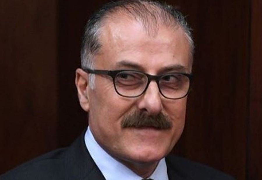 عبدالله يغرد عن مرسوم كتاب العدل... ويسأل! عبدالله يغرد عن مرسوم كتاب العدل... ويسأل!