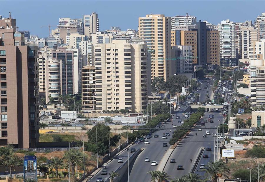 "أزمة خانقة تهدد اللبنانيين"... والعين على قروض الإسكان!