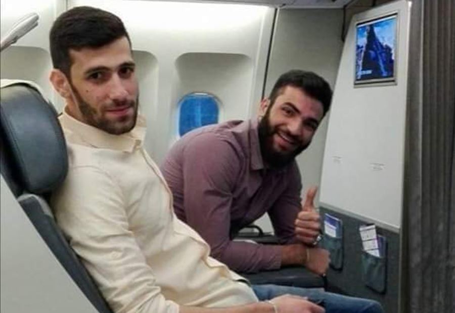 والدتا الشهيدين "ياسر وحسن" وآخر لحظات اللقاء