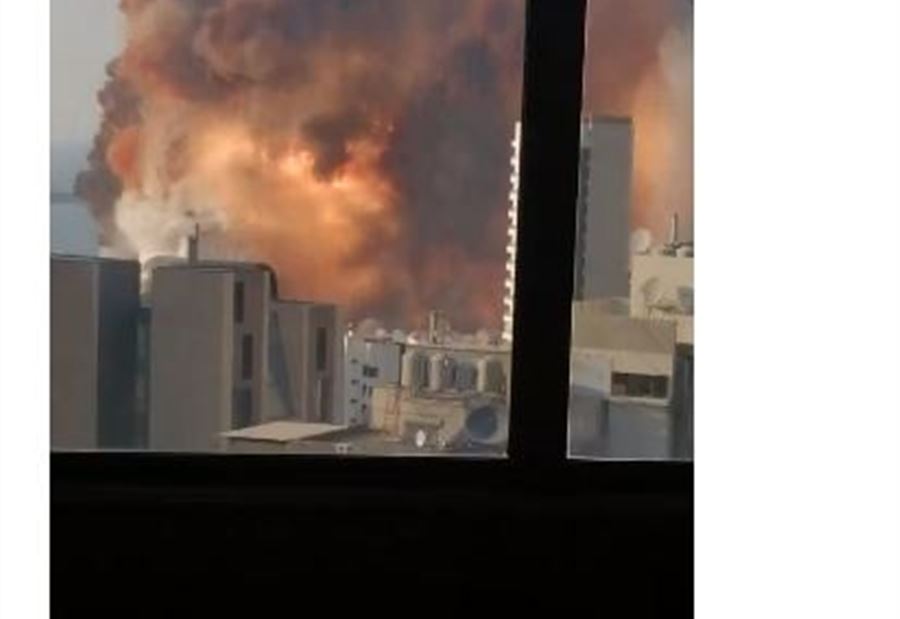 بالفيديو: لحظة الإنفجار في العنبر رقم 12 