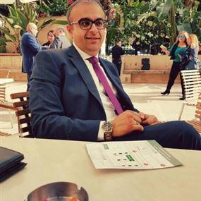 سكاكيني جثة... ويد دنيئة تسرق هاتفه ومحفظته