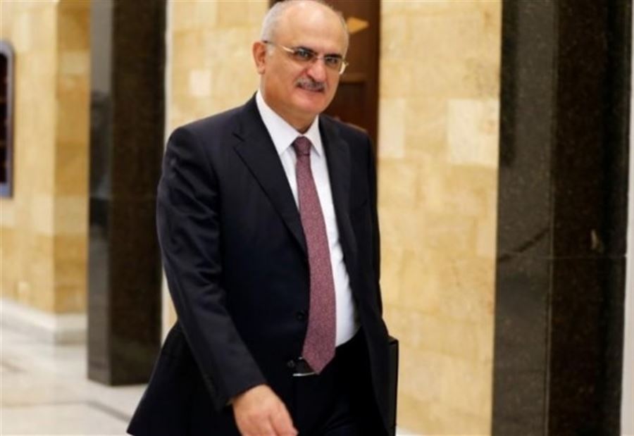 هل ينصف وزير المال الحريصين على المال العام؟