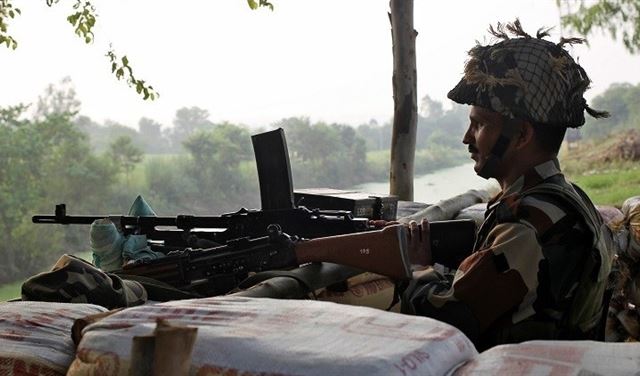 مقتل 4 جنود باكستانيين في كشمير مقتل 4 جنود باكستانيين في كشمير