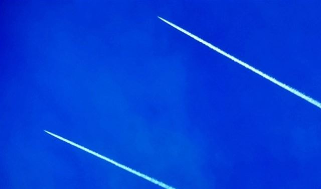 اشتباك سوري ــ إسرائيلي فوق لبنان! اشتباك سوري ــ إسرائيلي فوق لبنان!