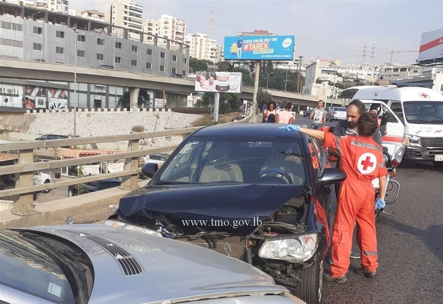 بالصور: 4 جرحى على محول زوق مصبح