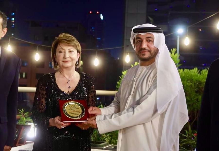 يولاند خوري و"صحراء الربع الخالي": جائزة و"غينيس"  يولاند خوري و"صحراء الربع الخالي": جائزة و"غينيس"