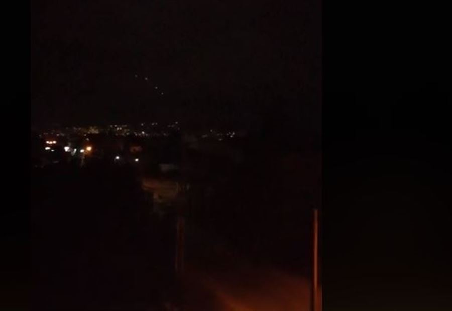 بالفيديو: إشتباكات وقذائف صاروخية قرب مستشفى رياق  بالفيديو: إشتباكات وقذائف صاروخية قرب مستشفى رياق