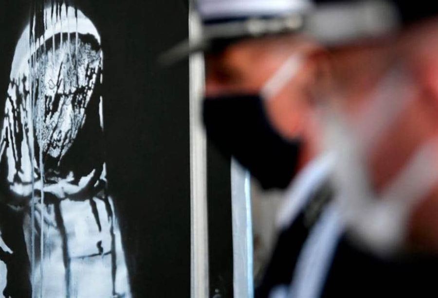 عودة جدارية "المرأة المحجبة" إلى فرنسا