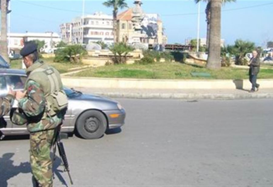 الجيش يوقف شخصاً لعدم إمتثاله لحاجزه الجيش يوقف شخصاً لعدم إمتثاله لحاجزه
