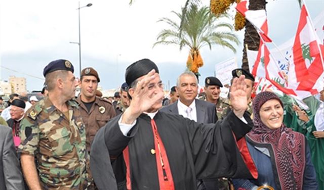 عشائر من الفاعور استوقفت موكب الراعي 