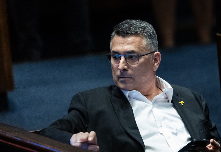 "لو قبلوا بموقفك لكان نصرالله حيًا"... هجومٌ من جدعون ساعر على لابيد