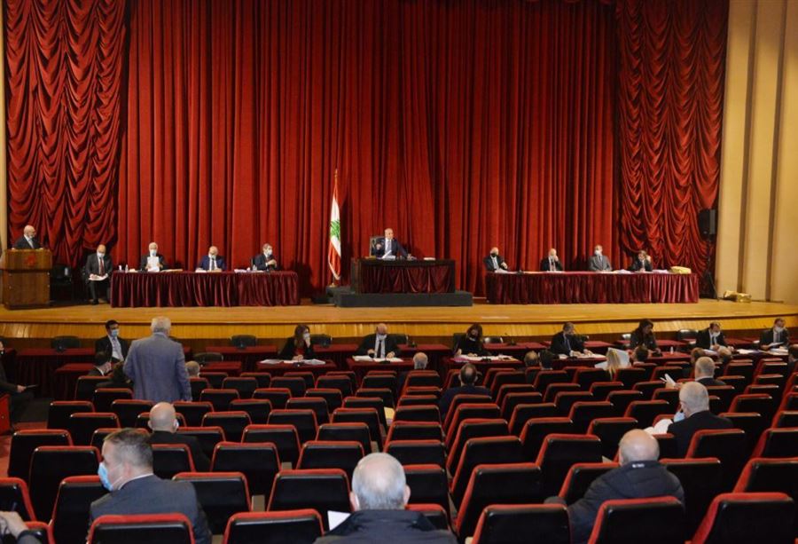 أبرز القوانين التي أُقرّت في الجلسة التشريعية