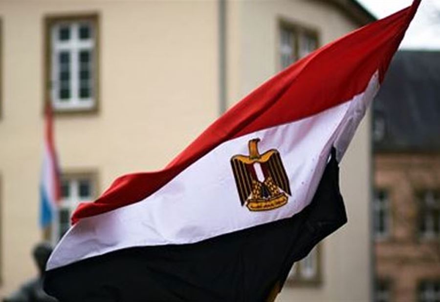 يقصُف عمري من مصر