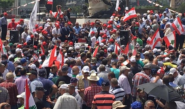 الى موظفي القطاع العام! 