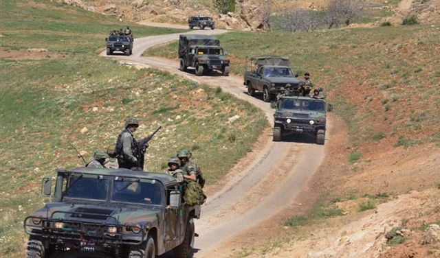 بالتفاصيل.. الجيش يوقع بمن افتى لقتل عناصره