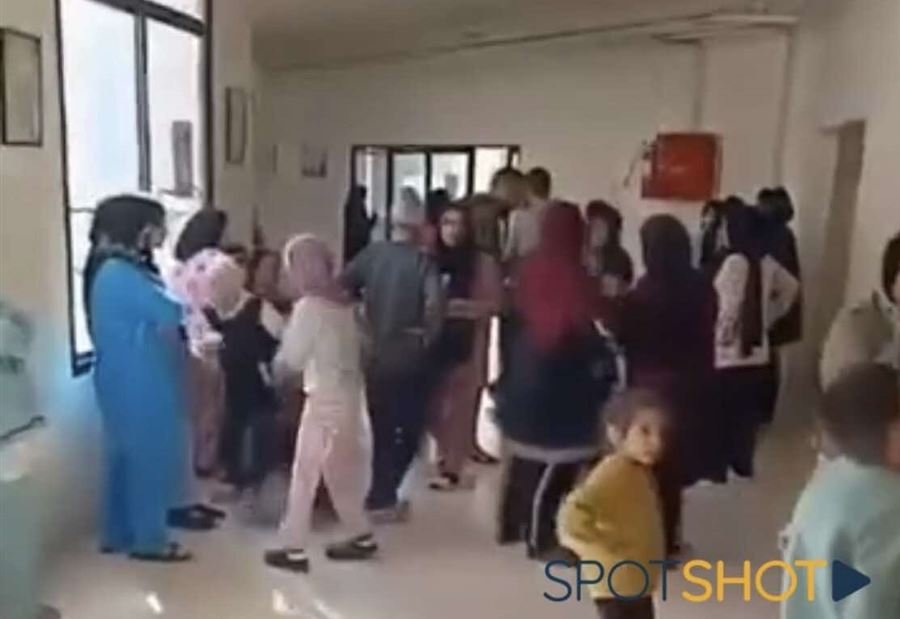 "قرار يُثير الغضب"... بالفيديو: صرخة نازح في إحدى مدارس بر الياس!