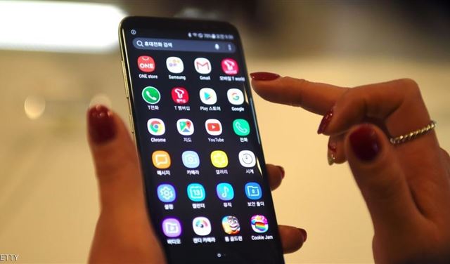 فيروس خبيث يتسلل إلى مليوني هاتف