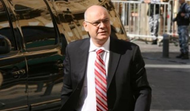 الشاب: "الشمس طالعة والناس قاشعة" الشاب: "الشمس طالعة والناس قاشعة"