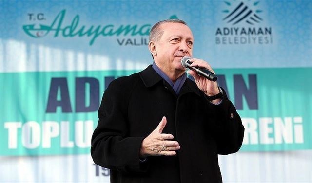 أردوغان يدعو إلى دعم "أكبر إصلاحات في تاريخ تركيا" أردوغان يدعو إلى دعم "أكبر إصلاحات في تاريخ تركيا"