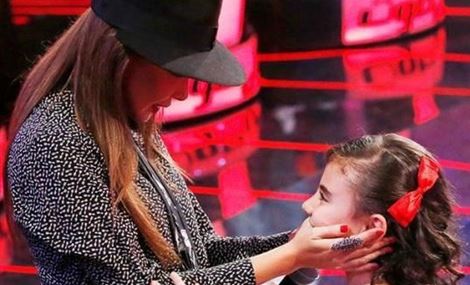 نانسي عجرم ترتجف وتختار الطفلة التي أبكت الملايين