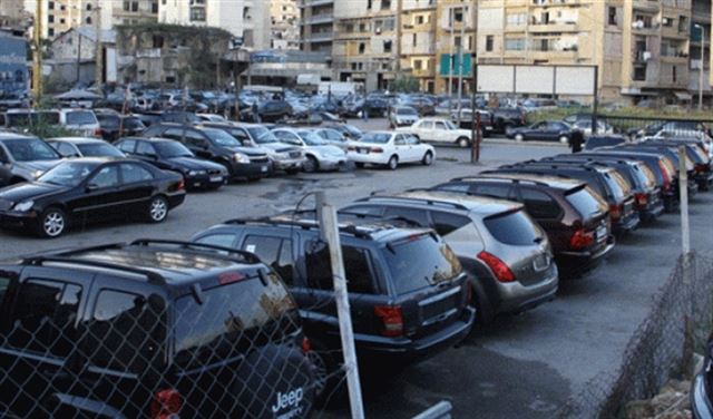 اعتصام لنقابة اصحاب معارض السيارات في الدكوانة