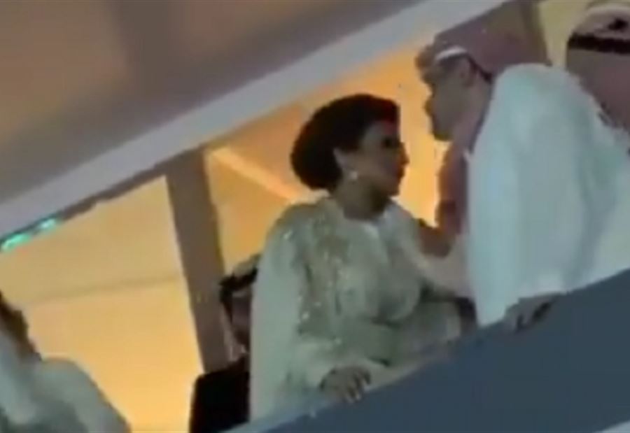 بالفيديو: قبلة أمير سعودي لأصالة تثير الجدل
