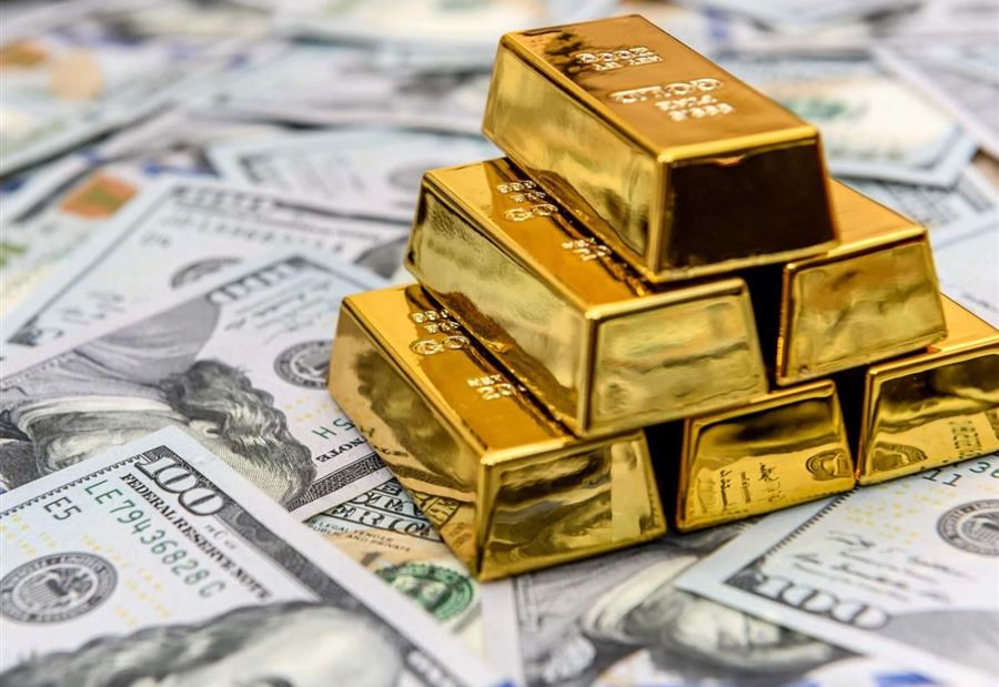 دولاراتكم تتآكل أيها اللبنانيون... والمعدن الأصفر ملاذكم الآمن! 