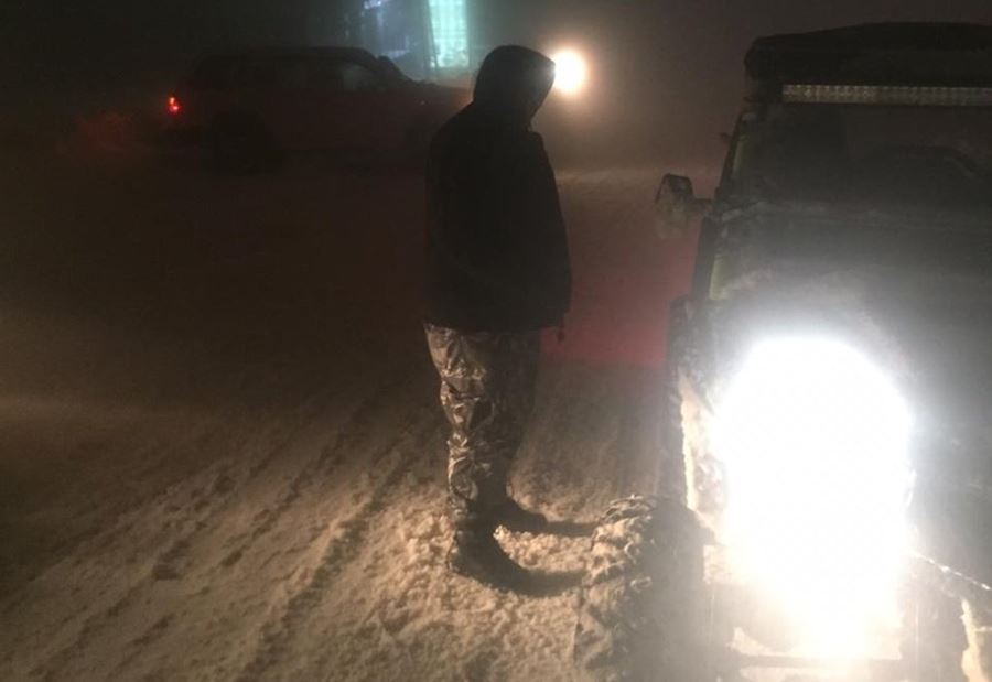 إنقاذ مواطن احتجزته الثلوج في حدث بعلبك