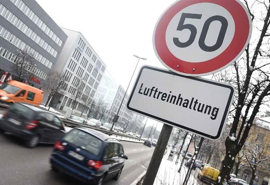 فقد رخصة قيادته بعد 49 دقيقة من حصوله عليها!
