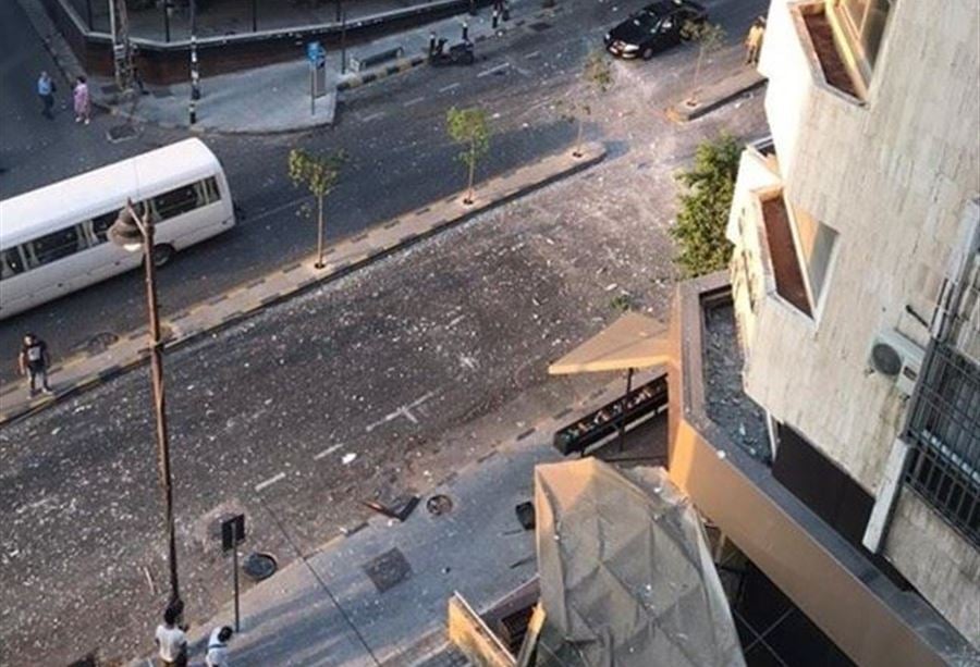 بالصور: انفجار قارورة غاز في الأشرفية