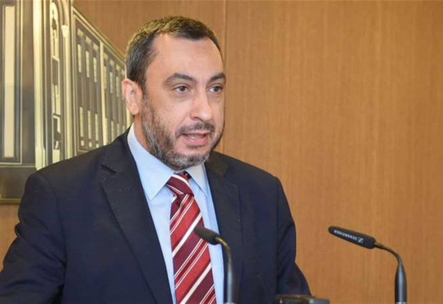 الحوت: لن يفرج عن الحكومة في القريب العاجل الحوت: لن يفرج عن الحكومة في القريب العاجل