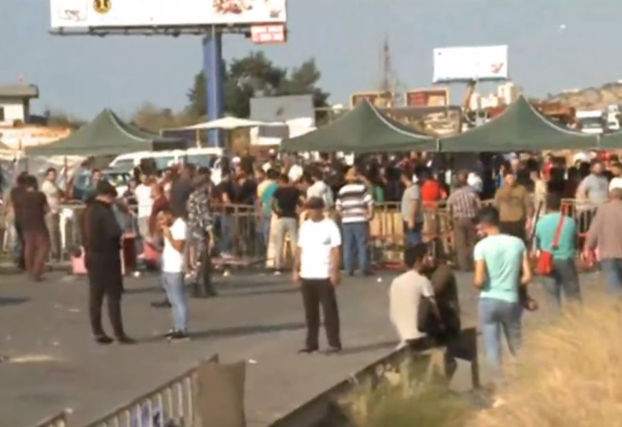 اشكال على اوتوستراد الجية ... والجيش يتدخل 