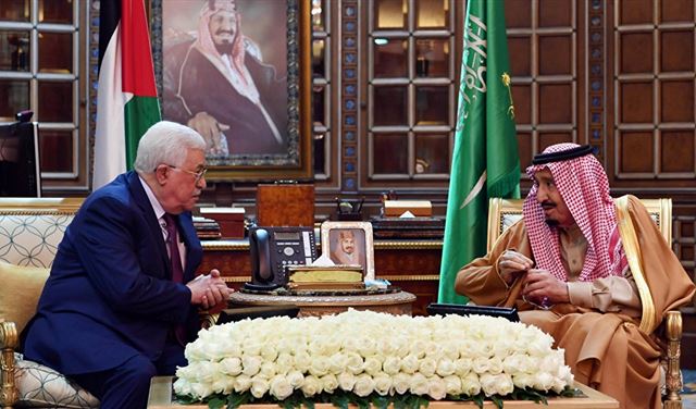 ماذا حدث في القصر السعودي قبل خطاب عباس بعشرة أيام؟